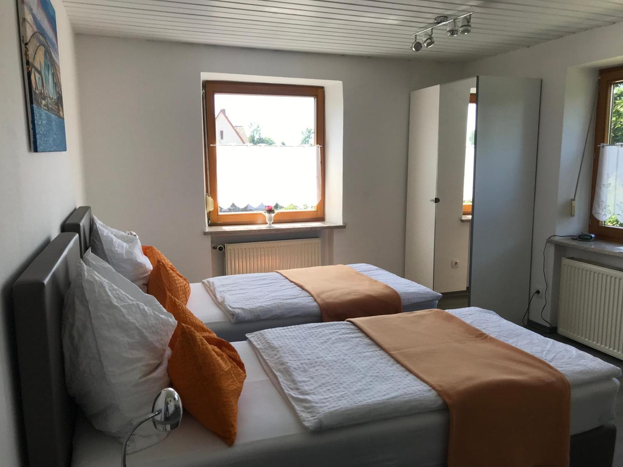 Gaestehaus Nicole Burgau Bagian luar foto