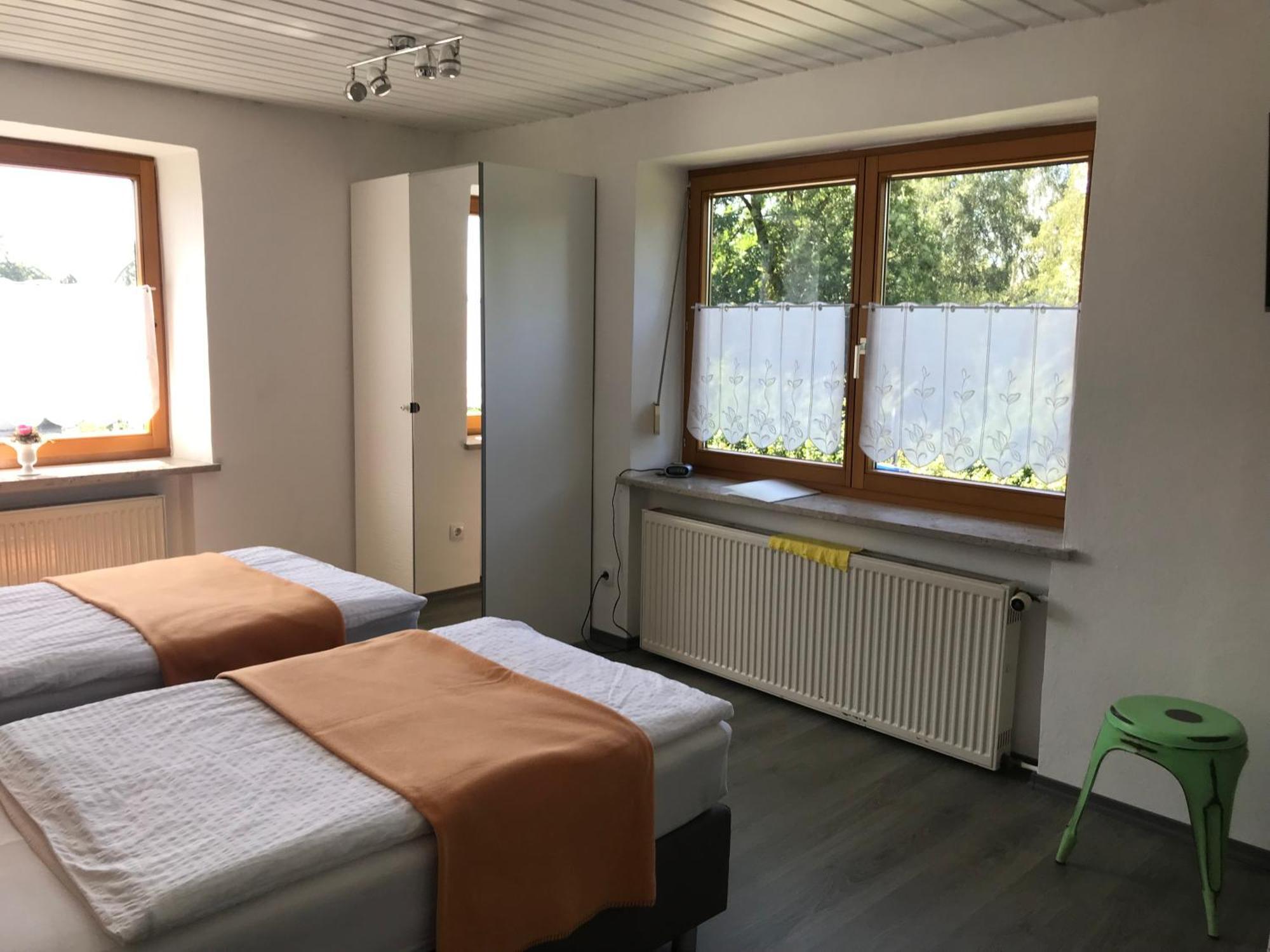 Gaestehaus Nicole Burgau Bagian luar foto